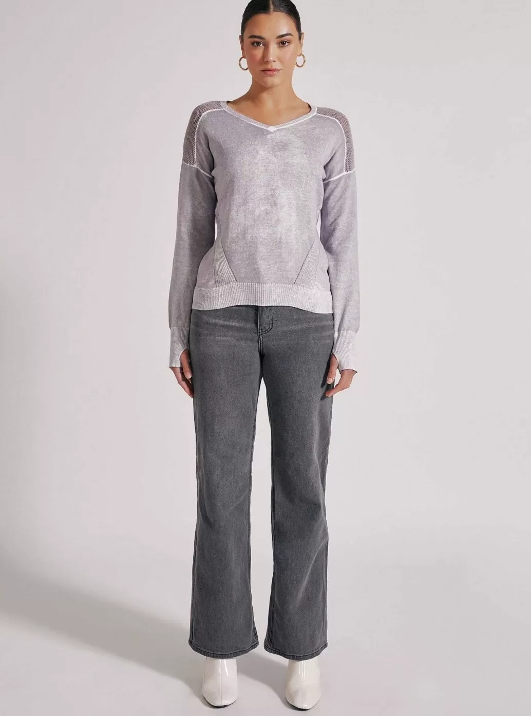 Store Blanc Noir V-Neck Huntress Sweater Raindrops